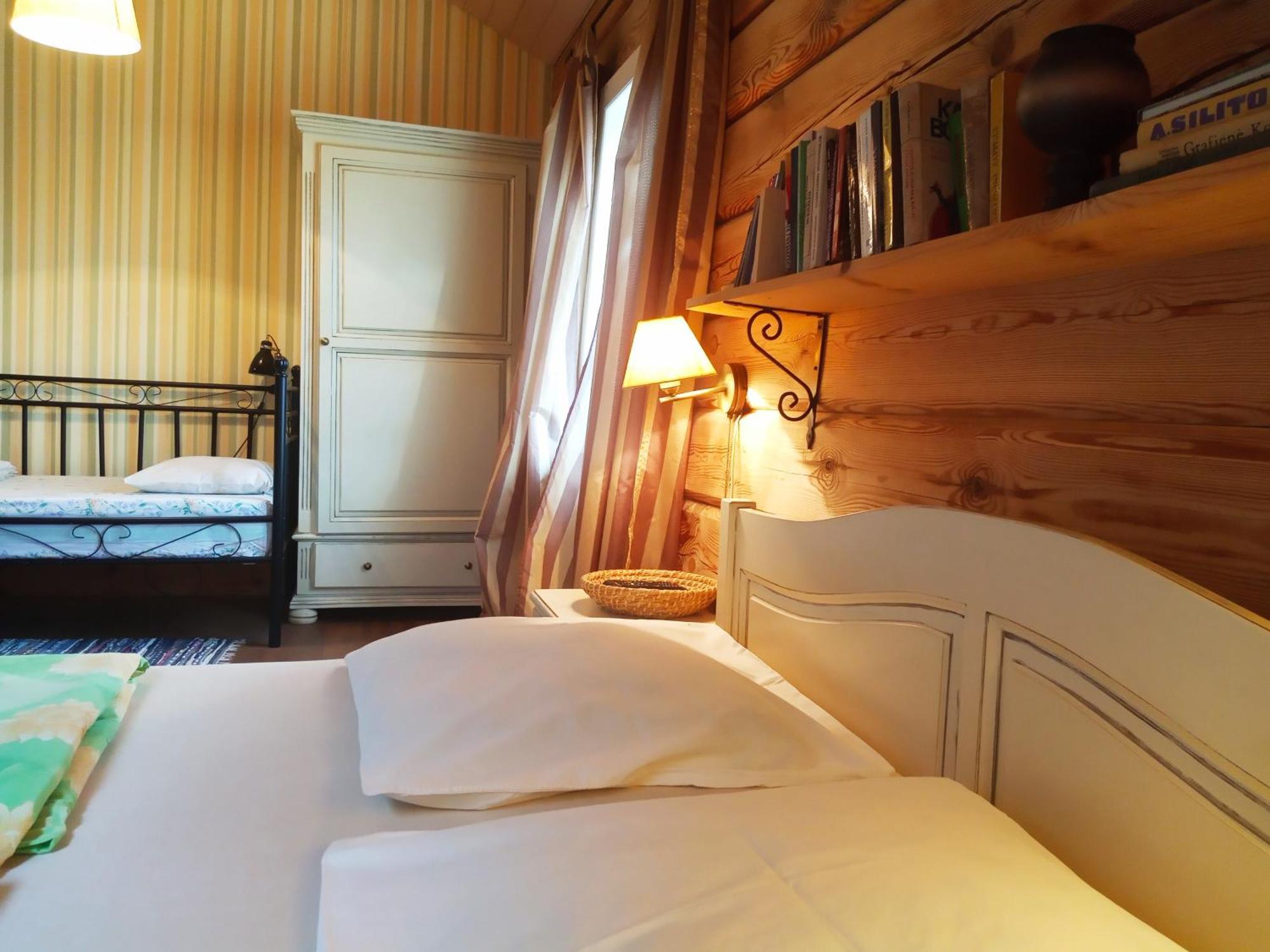 Hostal Senosios Geguzines Ukis Habitación foto