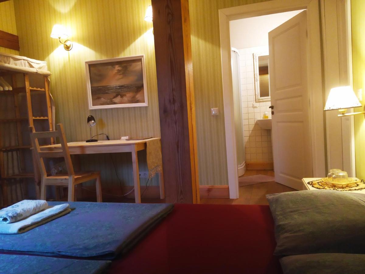Hostal Senosios Geguzines Ukis Habitación foto